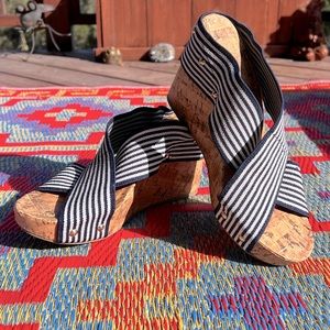 Montego Bay Club cork wedges ~Navy/white stripe elastic top size 7.5/8